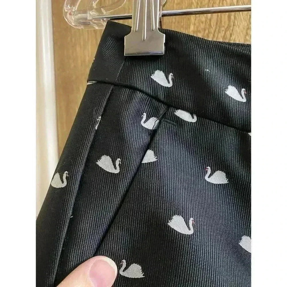 RSVP by Talbots Black White Swan All Over Print Petite High Rise Ankle Pants 2P - Picture 12 of 15
